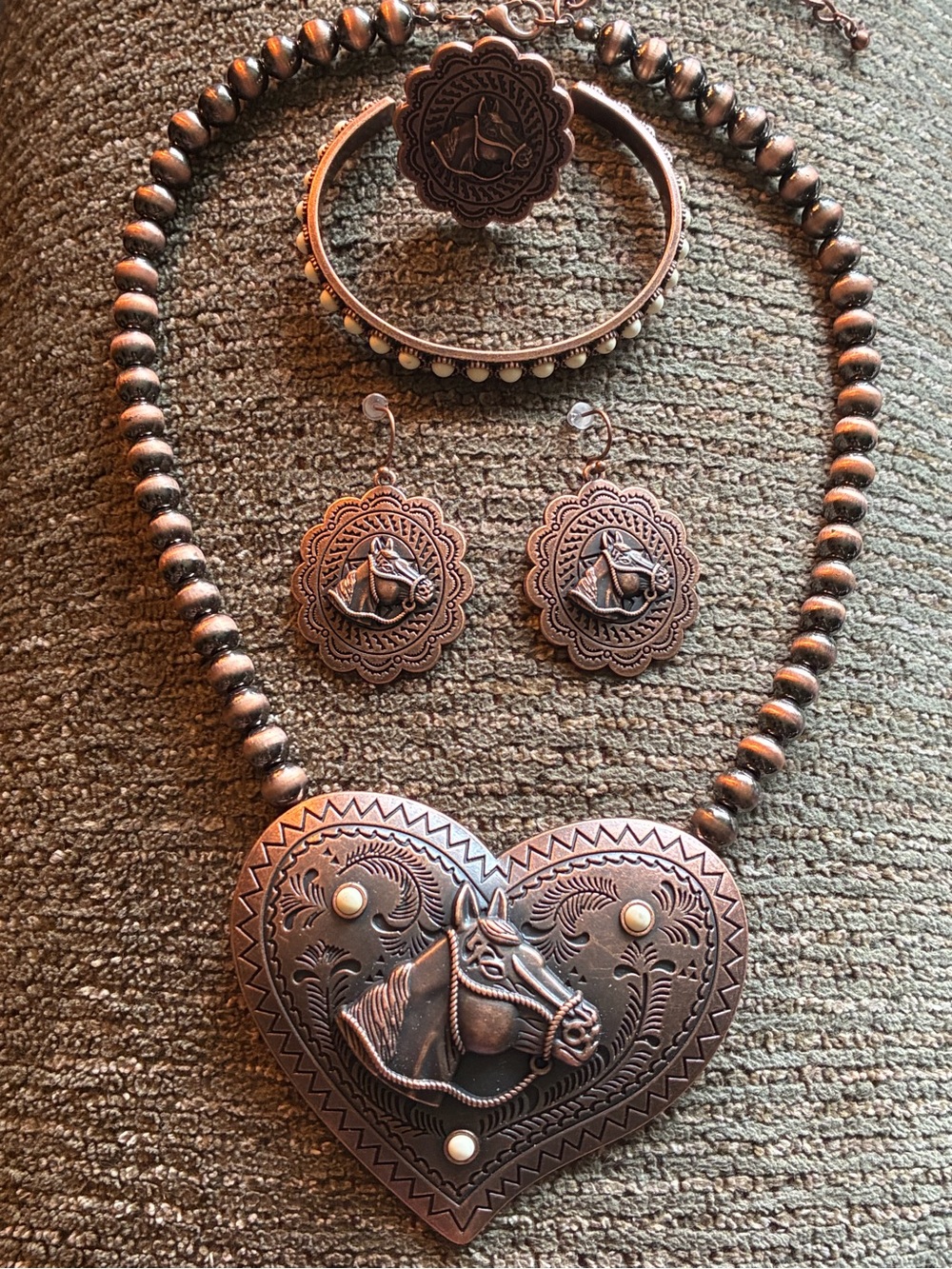 Copper Horse Heart Necklace Set – Western-Inspired Women’s Jewelry